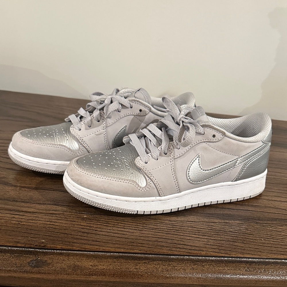 Nike Dunk Low Kids Metallic Gray Sneakers